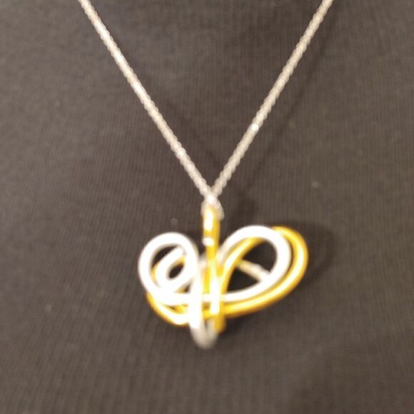 WOMEN'S 2 TONE INTERLOCKING CIRCLE PENDANT NECKLACE. - Picture 3 of 4